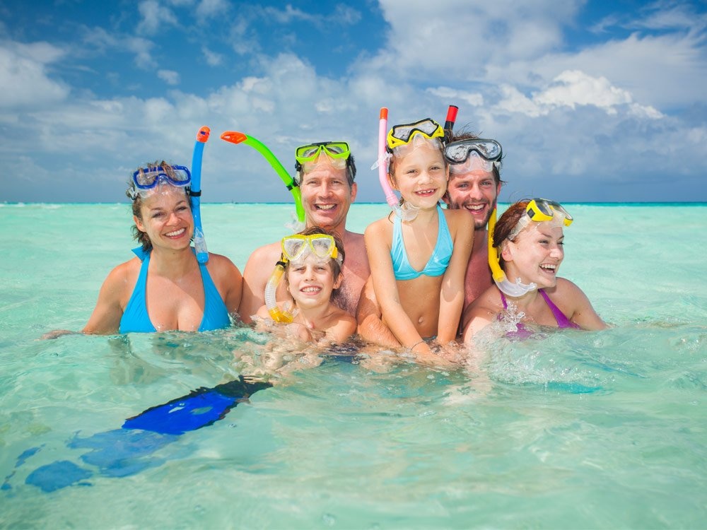 family-taking-scuba-diving-lessons.jpg