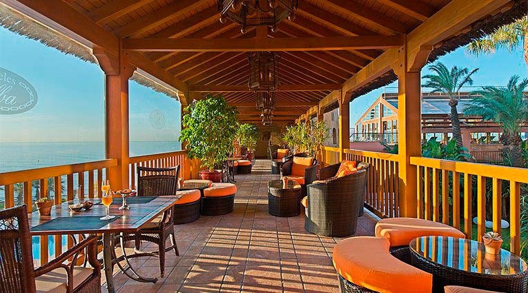 lobby-bar-terraza-elba-estepona.jpg