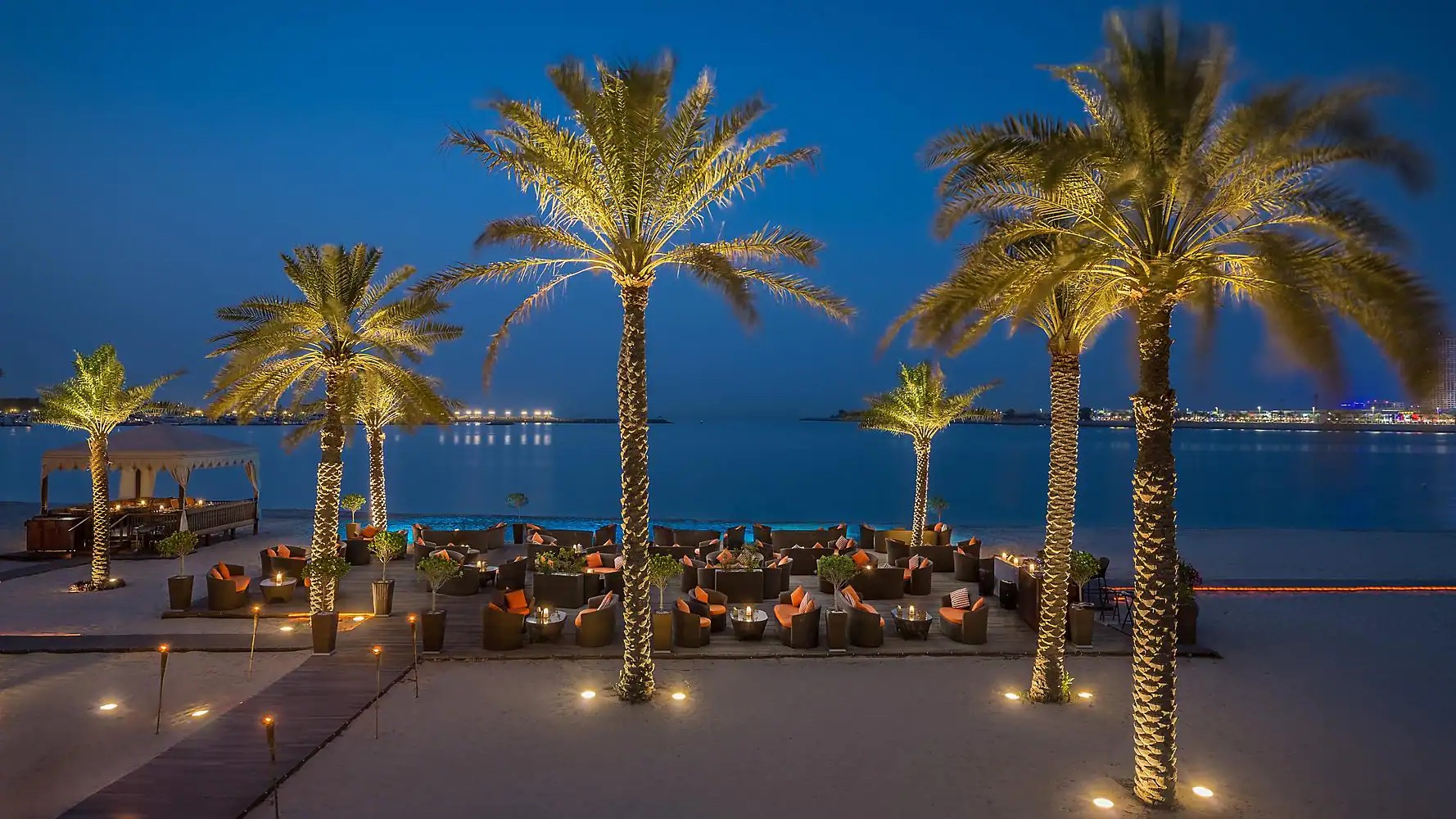 abu-dhabi-emirates-dining-breeze-lounge(1).jpg