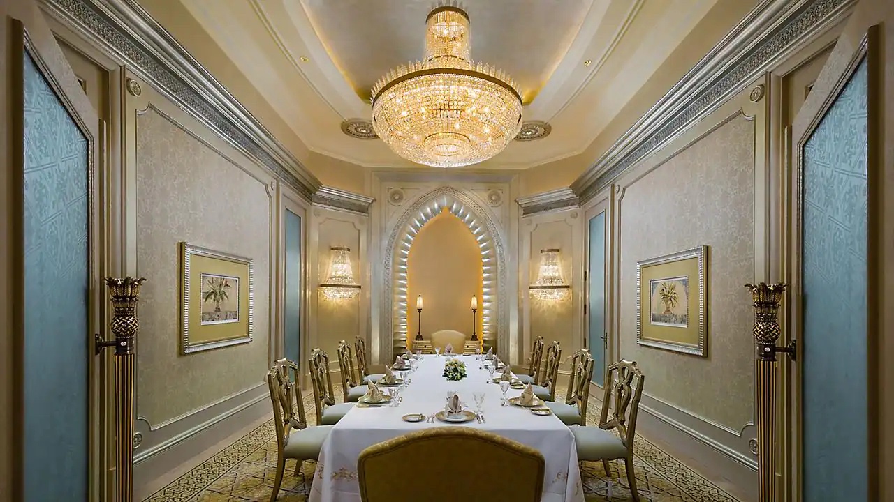 abu-dhabi-emirates-palace-palace-suite-dining-room.jpg