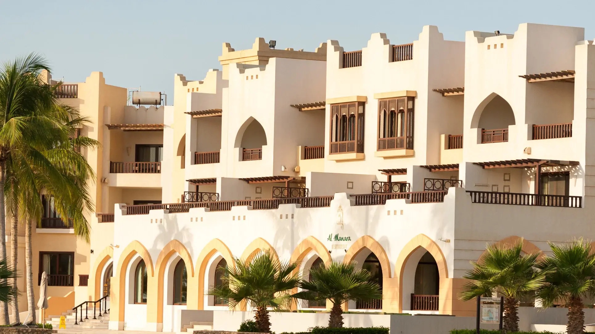 juweira-boutique-hotel_oman_salalah_exterior.jpg